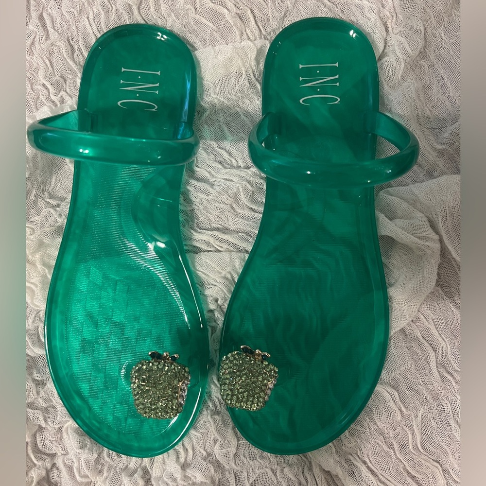 INC Womens Loren Toe-Loop Solid Jelly Sandals size 8W